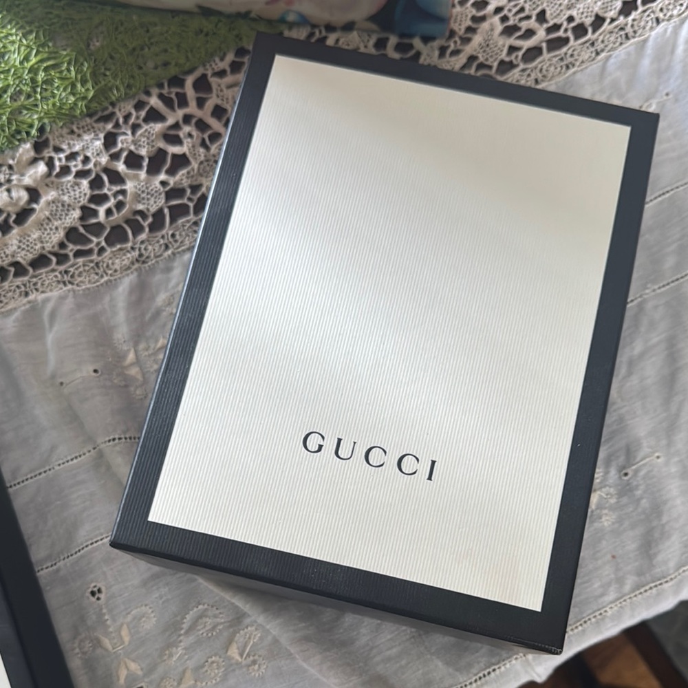 Floral Box only Gucci Gift Box - Picture 4 of 11
